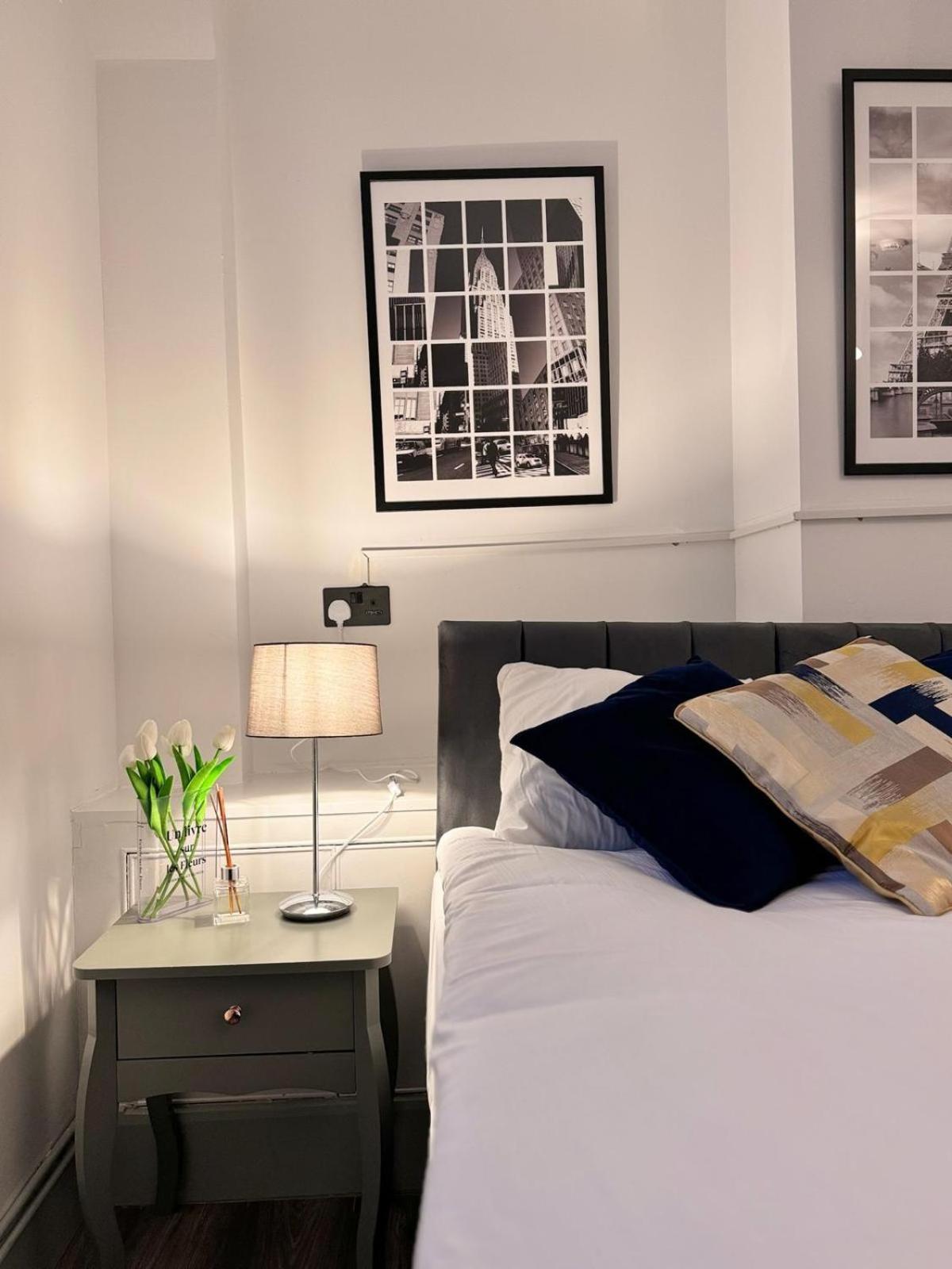 Camden Luxury Flats And En-suit * Лондон